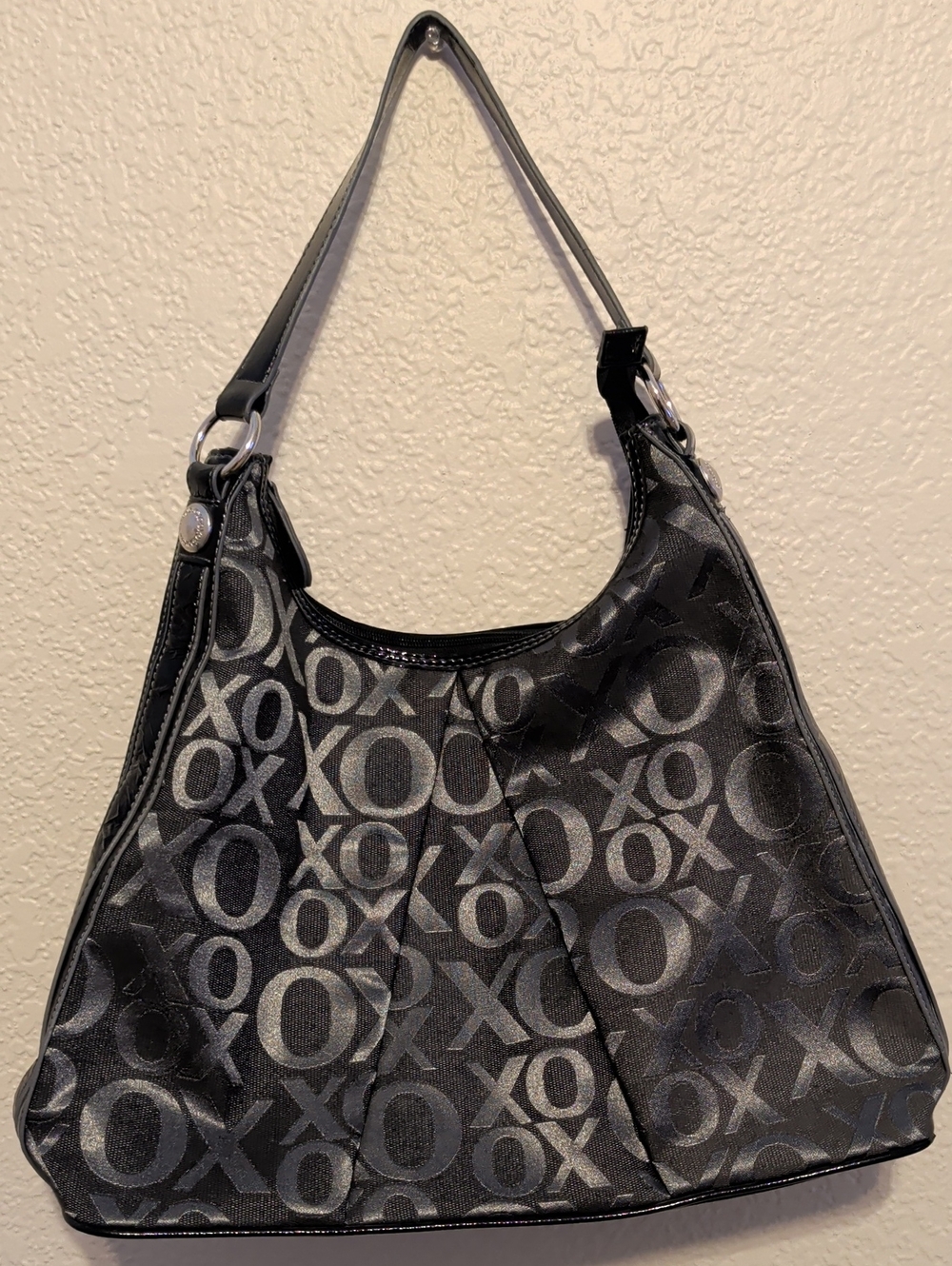 Black XO Pattern Shoulder Bag